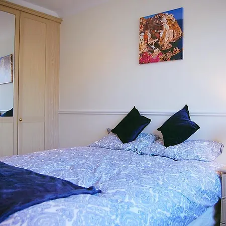 Apartment Ifsc City Centre 2-bed