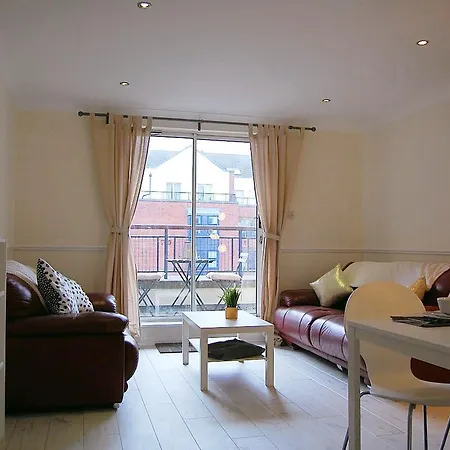 Ifsc City Centre 2-bed Apartment